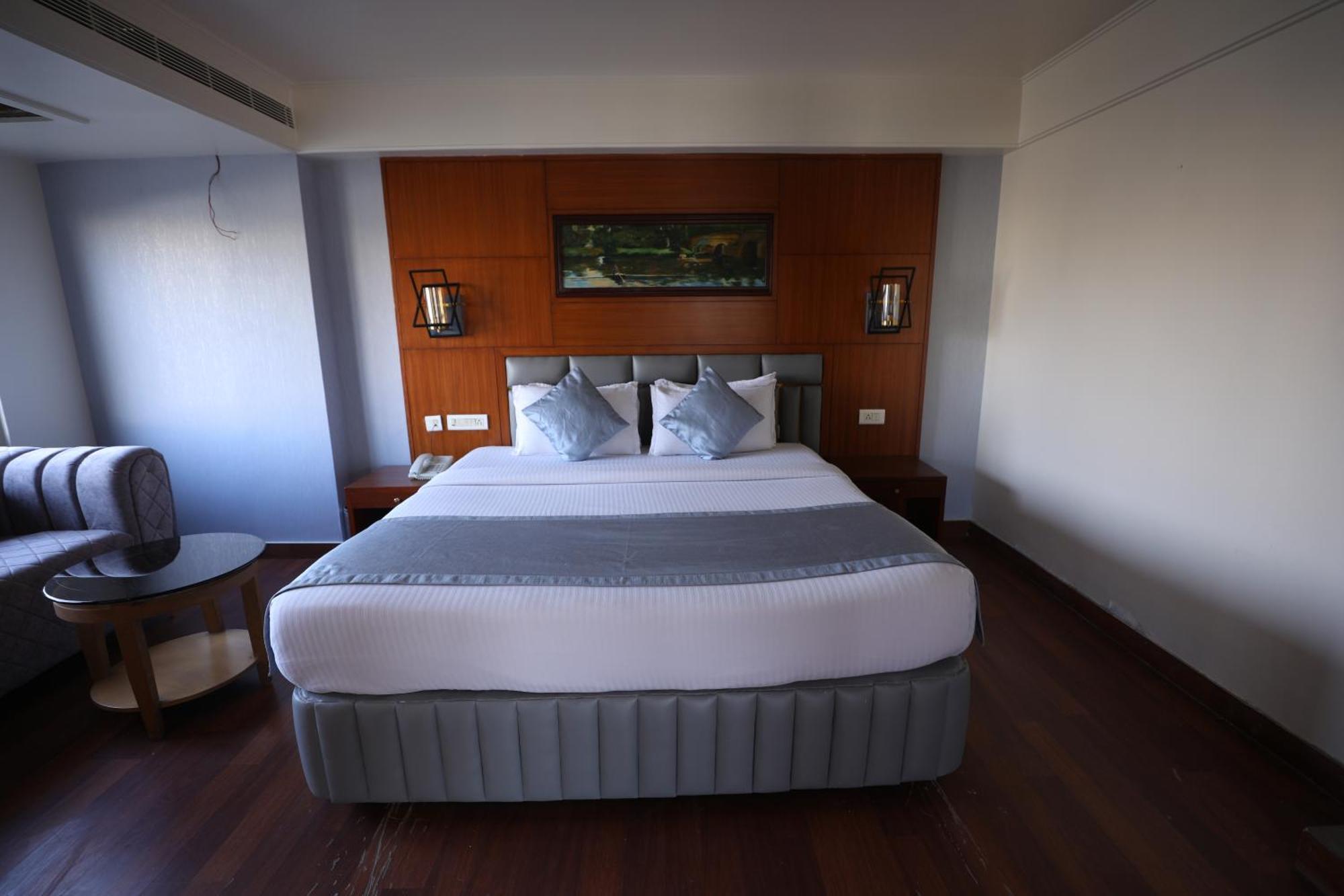 היידראבד Eastin Hotels מראה חיצוני תמונה