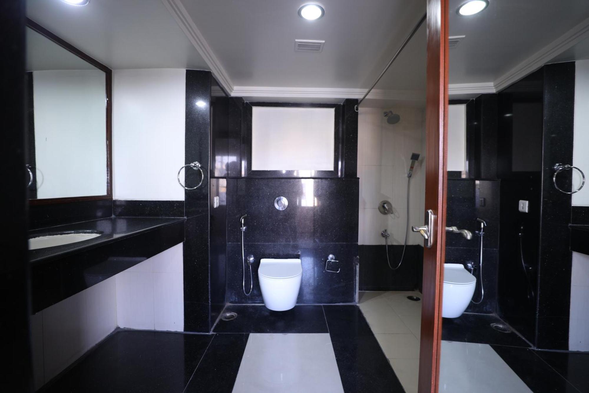 היידראבד Eastin Hotels מראה חיצוני תמונה