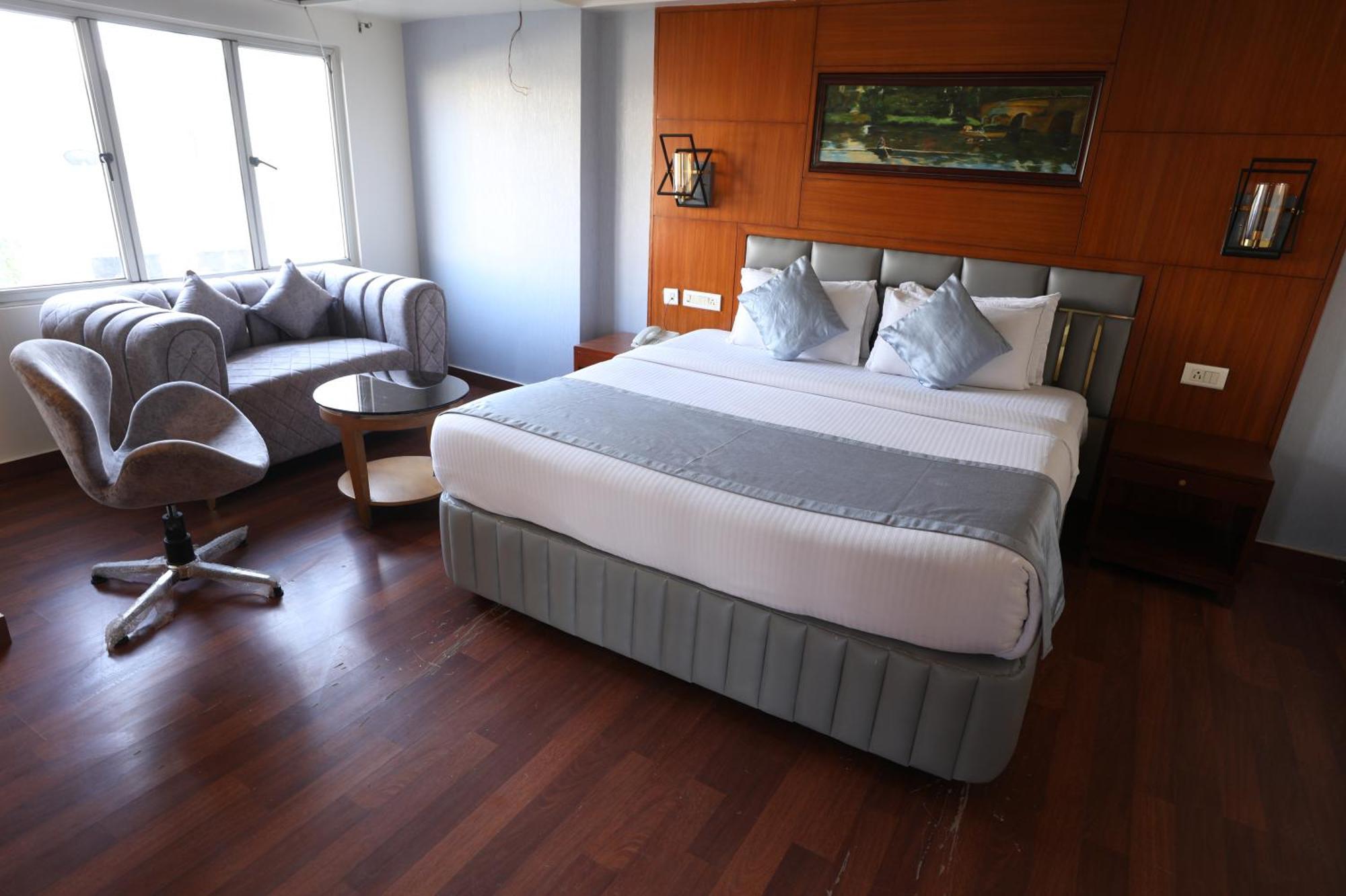 היידראבד Eastin Hotels מראה חיצוני תמונה