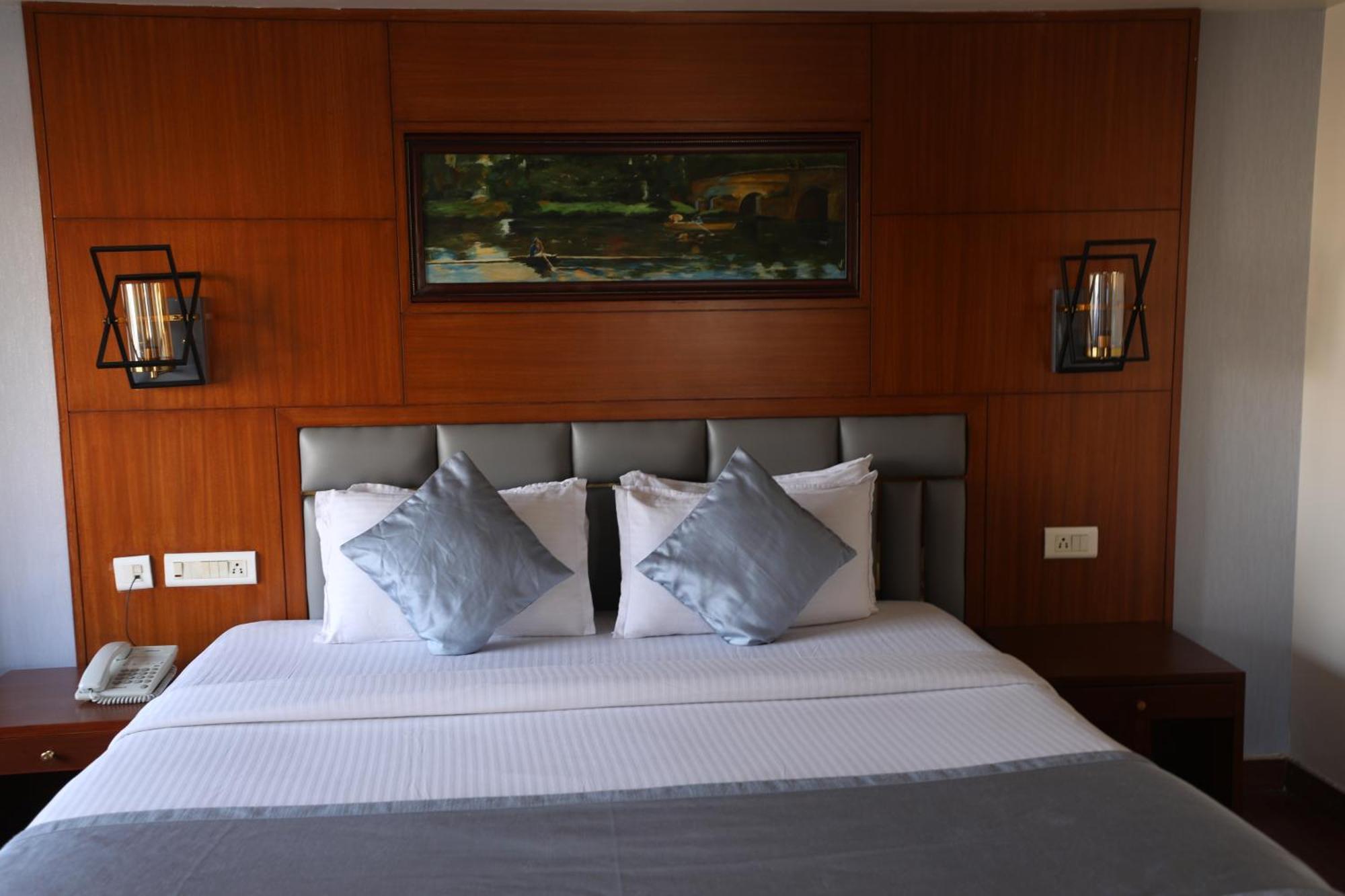 היידראבד Eastin Hotels מראה חיצוני תמונה