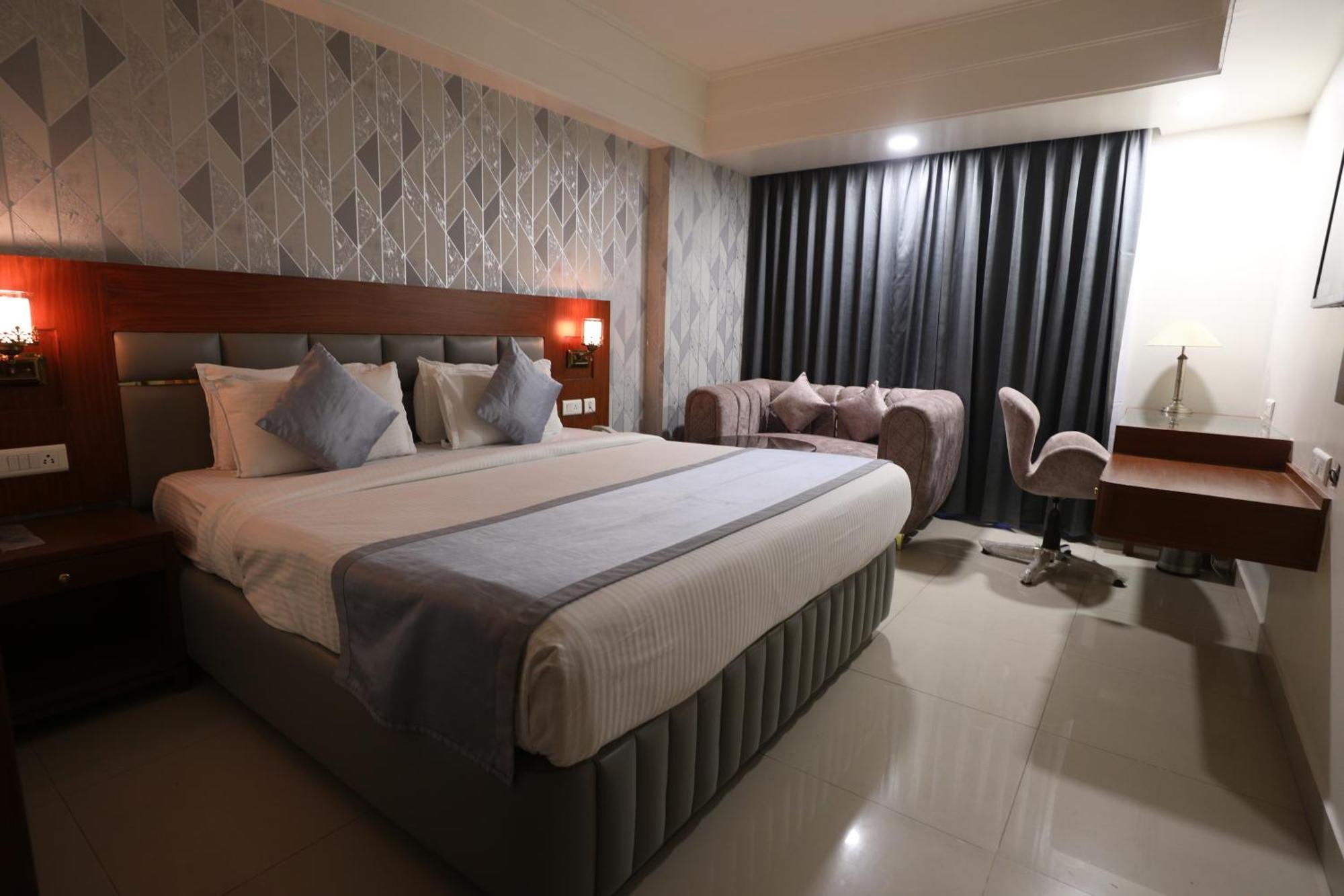 היידראבד Eastin Hotels מראה חיצוני תמונה